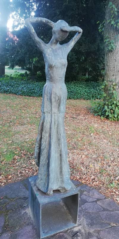 Skulpturen Park - Image 1