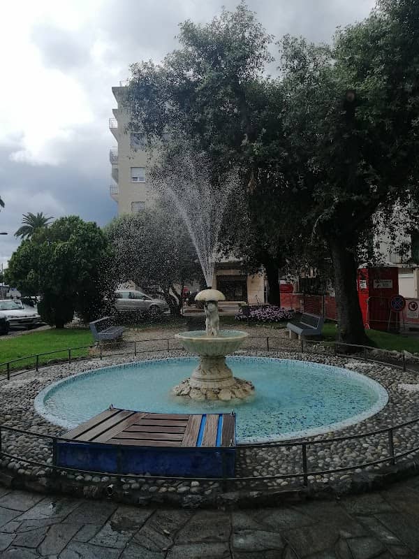 Fontana in pietra - Image 2