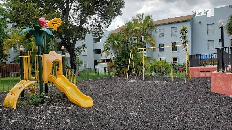 Scp swing park - Image 1