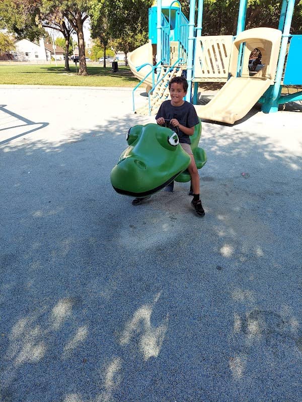 Knoll Park - Image 2