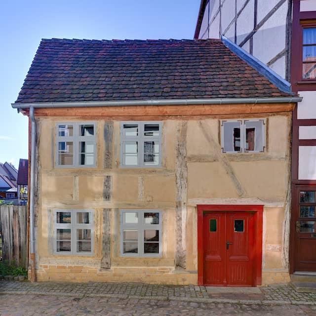 Fachwerkhaus ~1723 - Image 2