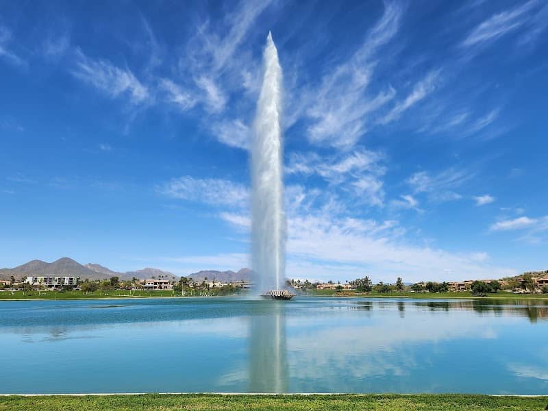 Fountain Park - Image 1