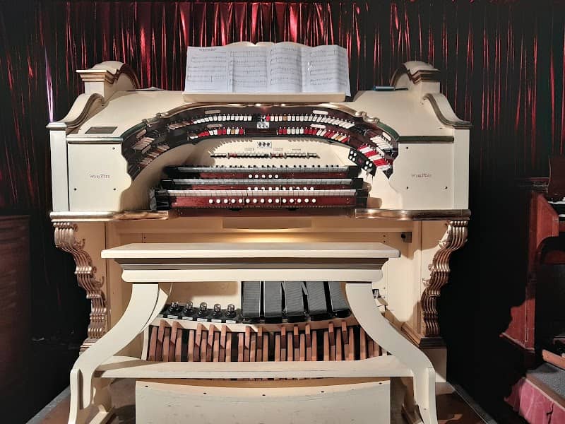 St Albans Organ Theatre - Image 1