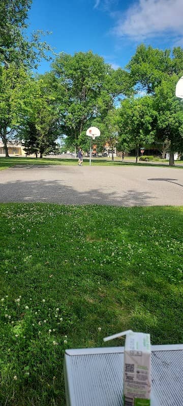 Evergreen Park - Image 1