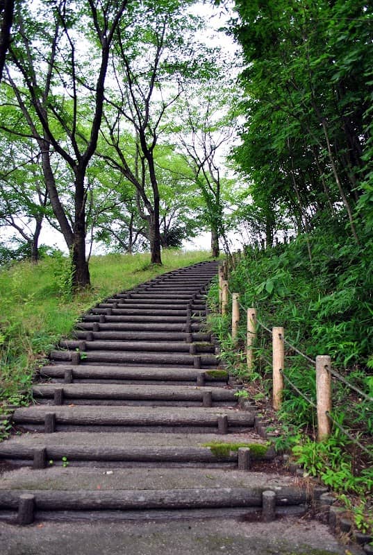 Kawatayamakofun Park - Image 1