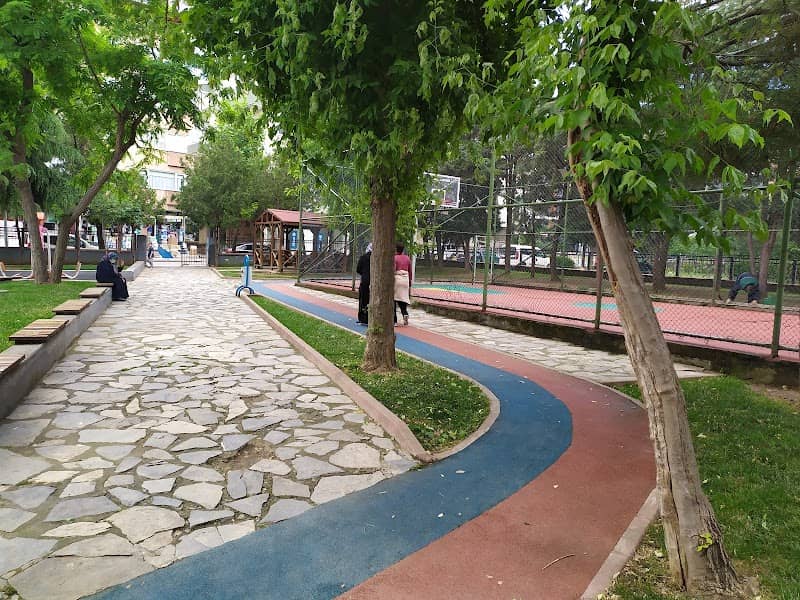 Bahçelievler Park - Image 1
