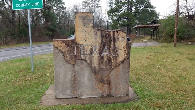 Texas State Line Monument - Image 1