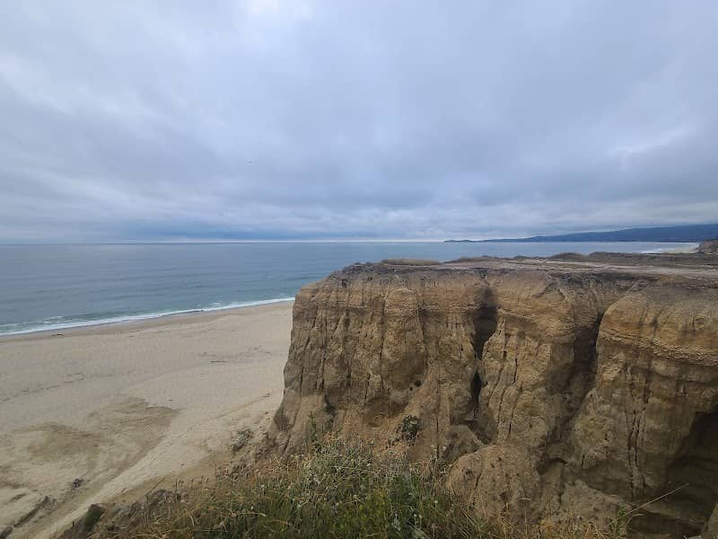 Half Moon bay trailhead parking - Image 3