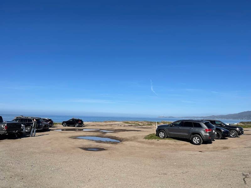 Half Moon bay trailhead parking - Image 2