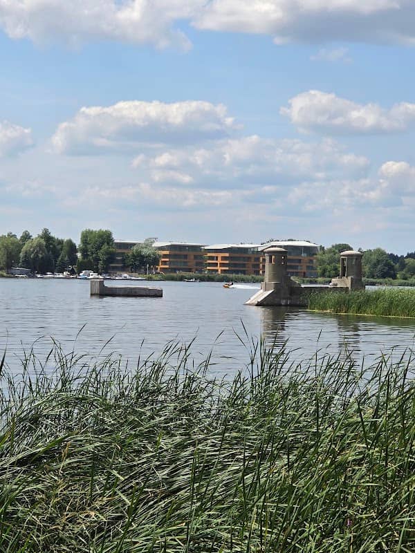 Ruiny podpór przedwojennego mostu w Zegrzu - Image 1