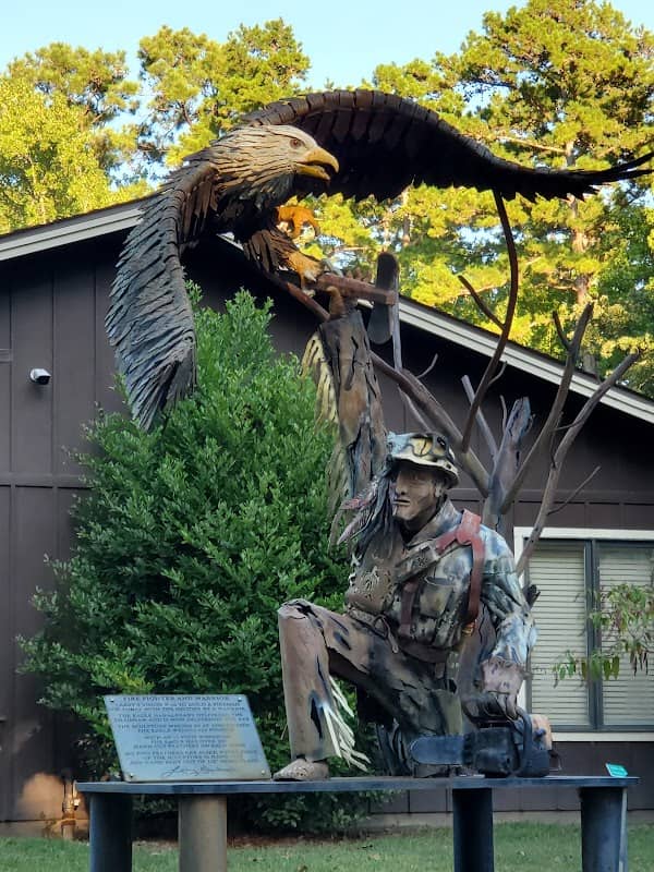 Sam Houston Ranger District Office - Image 1