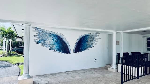 Global Angel Wings Fred Hunter’s - Image 1