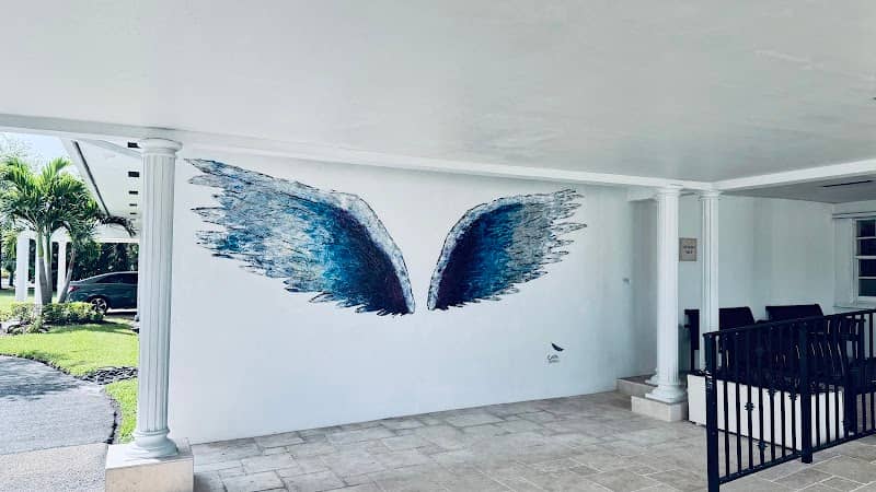 Global Angel Wings Fred Hunter’s - Image 1