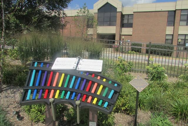Rotary Garden - Image 2