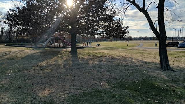 JB Hunt East Pavilion& Playground - Image 2