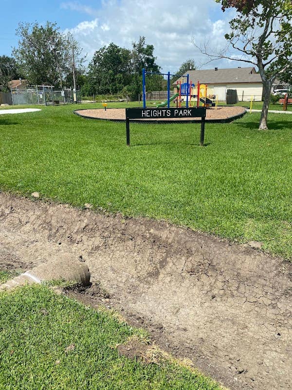 Heights Park - Image 1