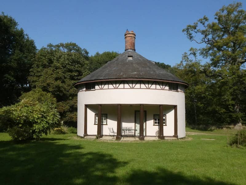 The Round House - Image 2