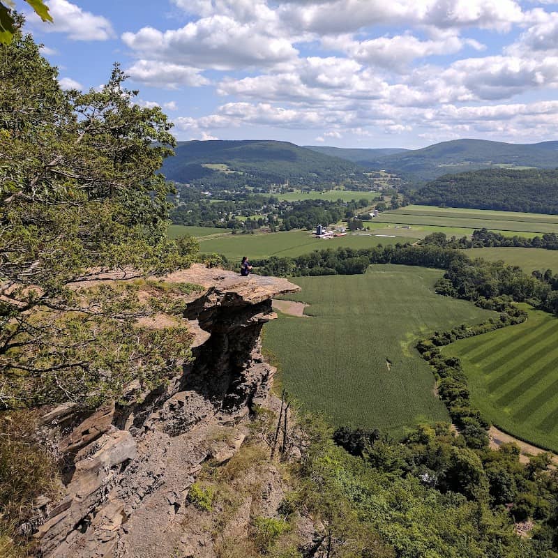 Vroman's Nose Hiking Trail - Image 3