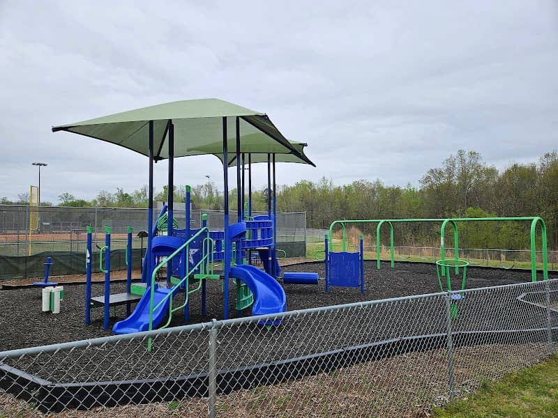 Windmill Park - Image 2