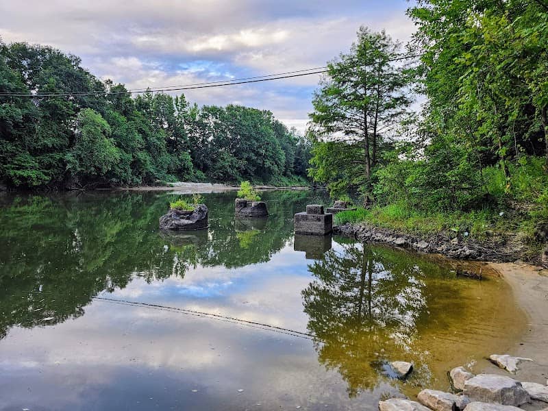 Pinebelt Blueways - Leaf River - Hwy. 11 Boat Ramp - Image 1