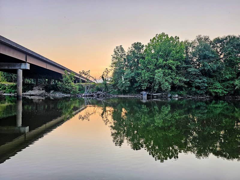 Pinebelt Blueways - Leaf River - Hwy. 11 Boat Ramp - Image 2