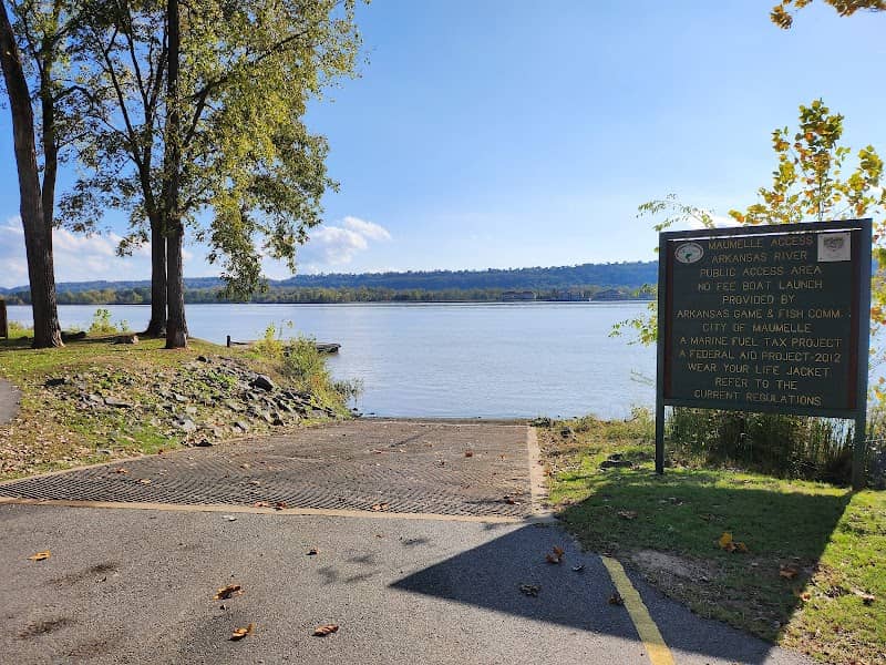 Park On The River - Image 2