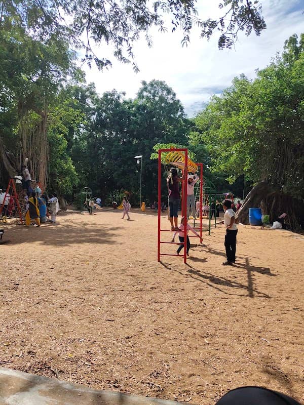 GUINDY PARK - Image 1
