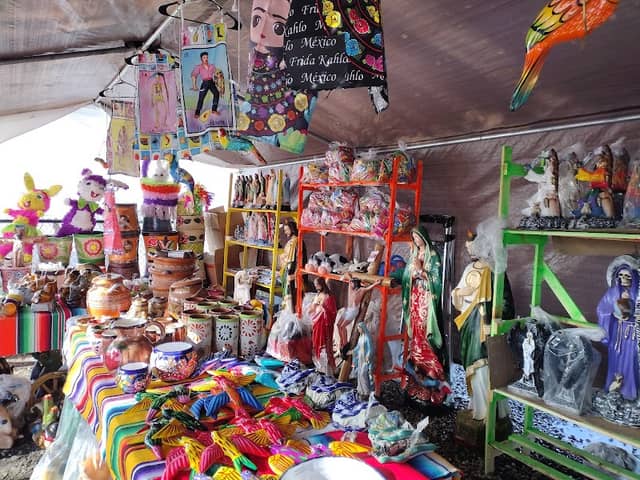 Greenlawn Grove Flea Market - Image 1