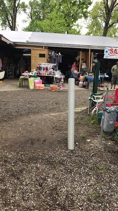Greenlawn Grove Flea Market - Image 2