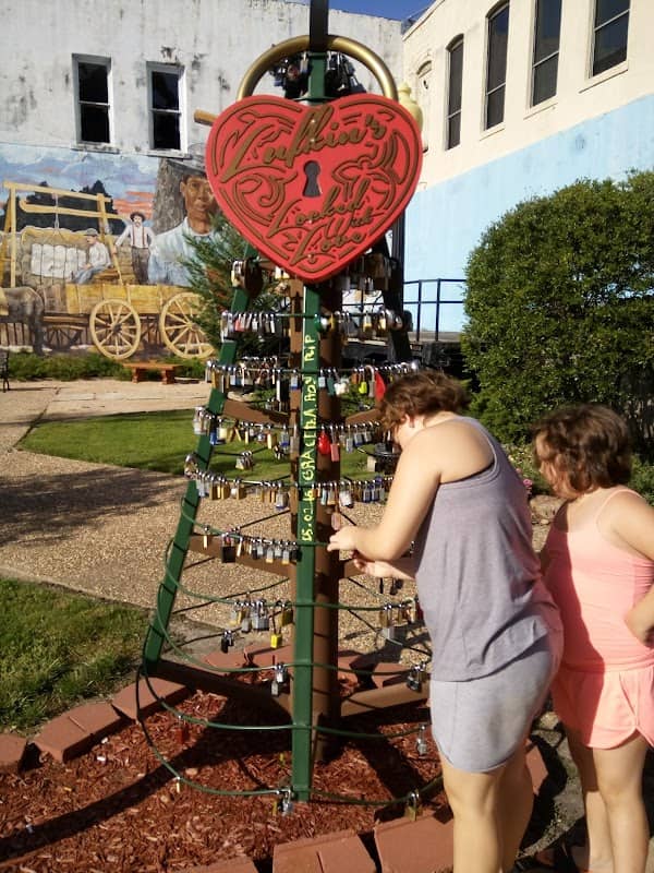 Cotton Square Mural - Image 2
