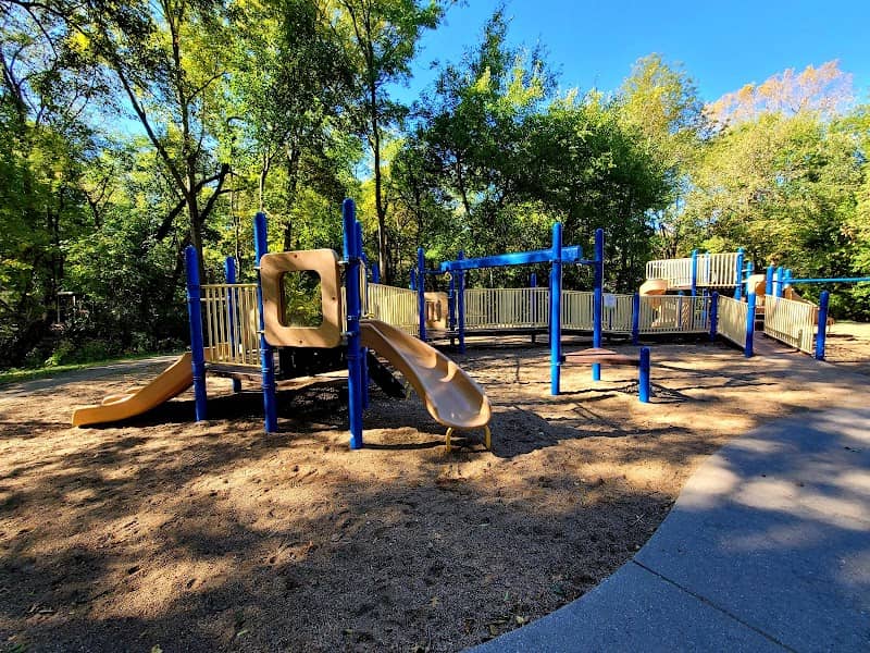 Rocklyn Park - Image 1
