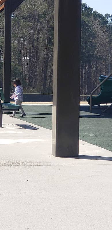 EE Robinson Pickleball Courts - Image 2