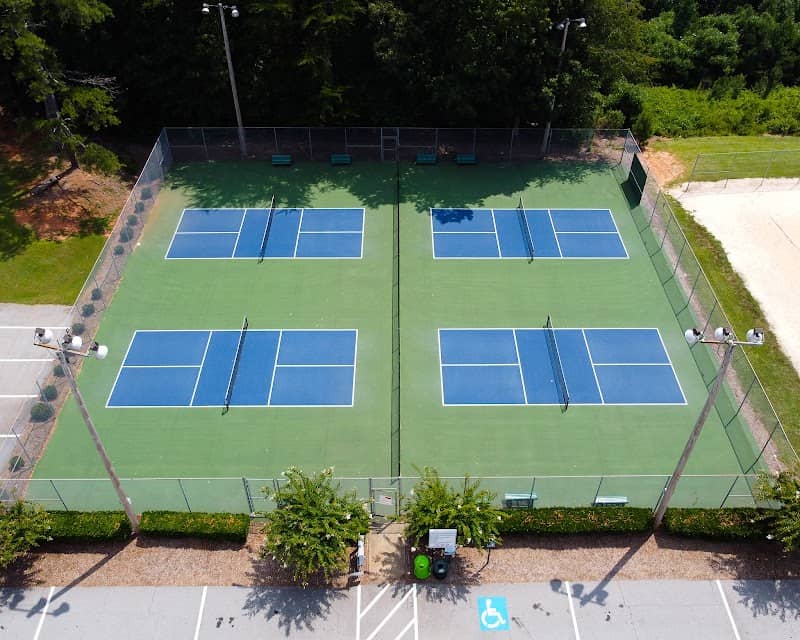 EE Robinson Pickleball Courts - Image 3