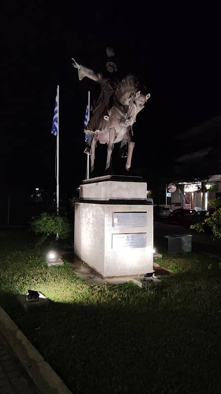 Theod. Kolokotronis Statue - Image 2