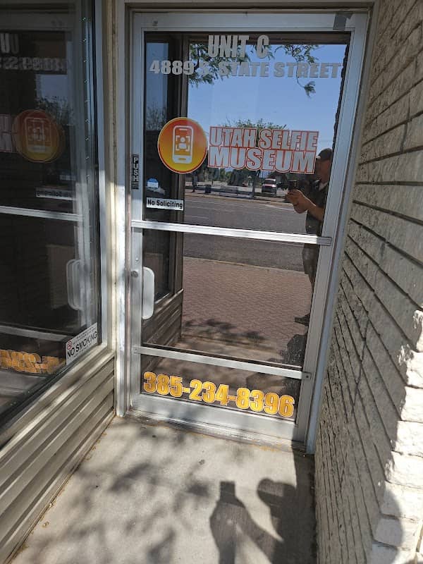Utah Selfie Museum - Image 2