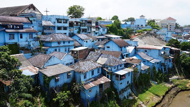 Arema Blue Village - Image 1
