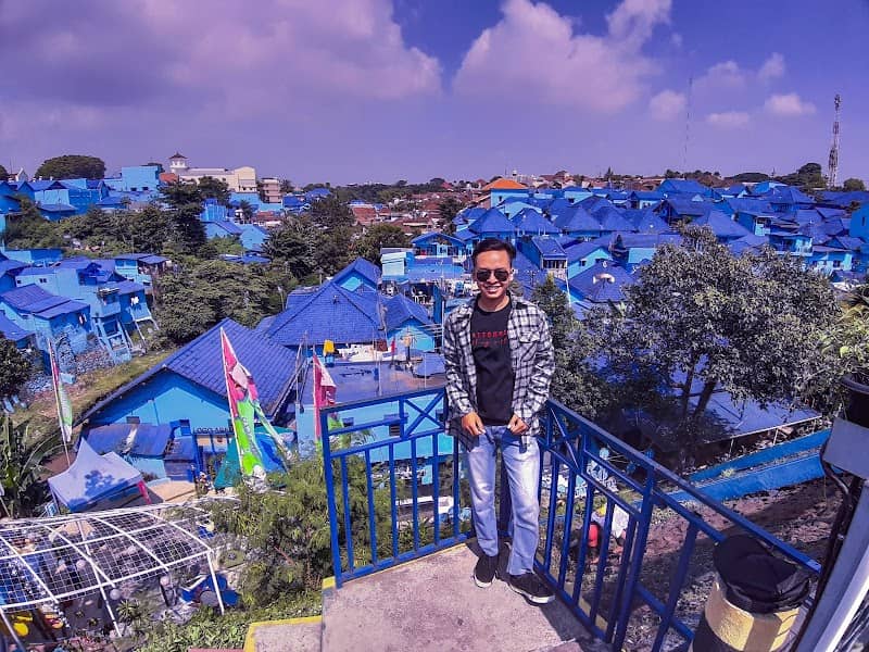 Arema Blue Village - Image 3