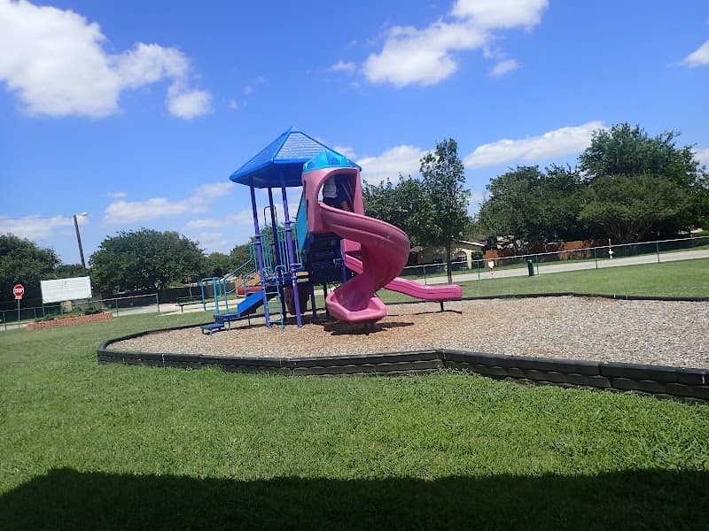Opal Jo Jennings Park - Image 3