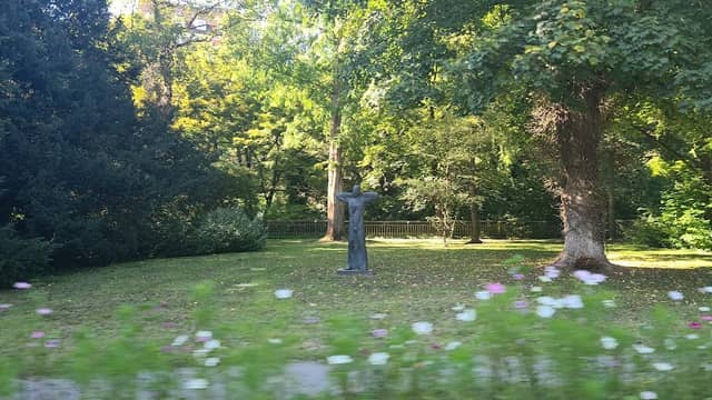 Skulptur "Der Stern", männlicher Akt, Jörg Kausch, 1993 - Image 1