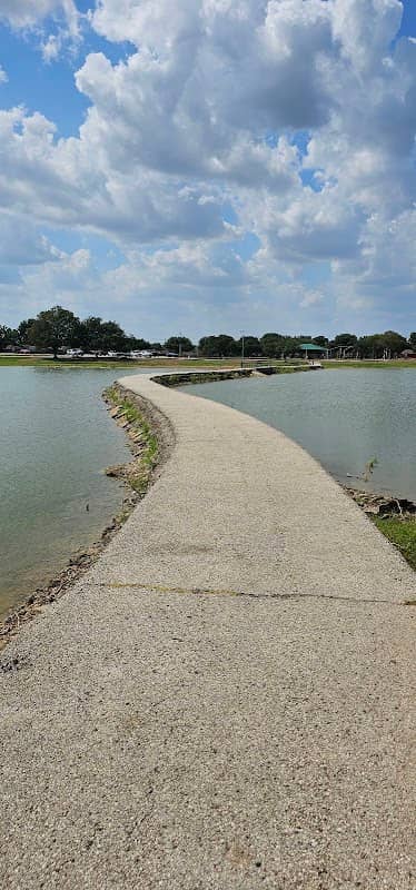 Burke Crenshaw Park - Image 2