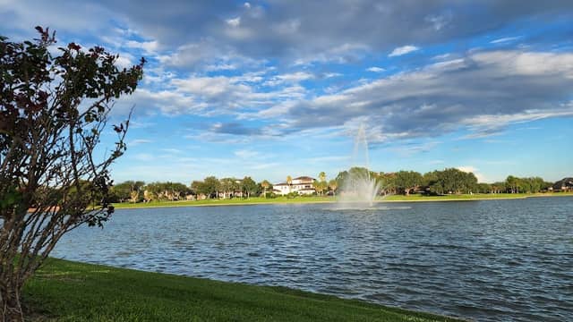 Southwyck Lake Park - Image 2