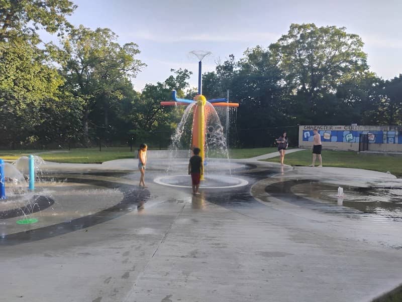 Oleson Park Splashpad - Image 1
