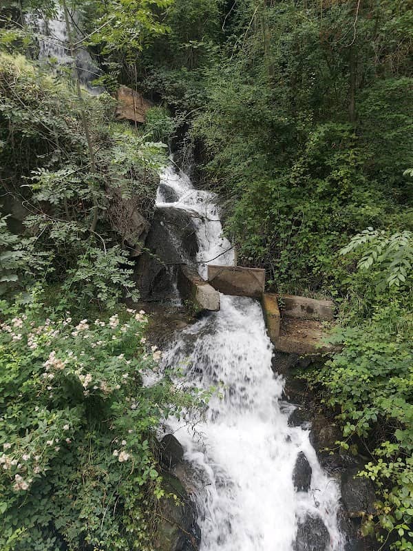 Cascade - Image 1