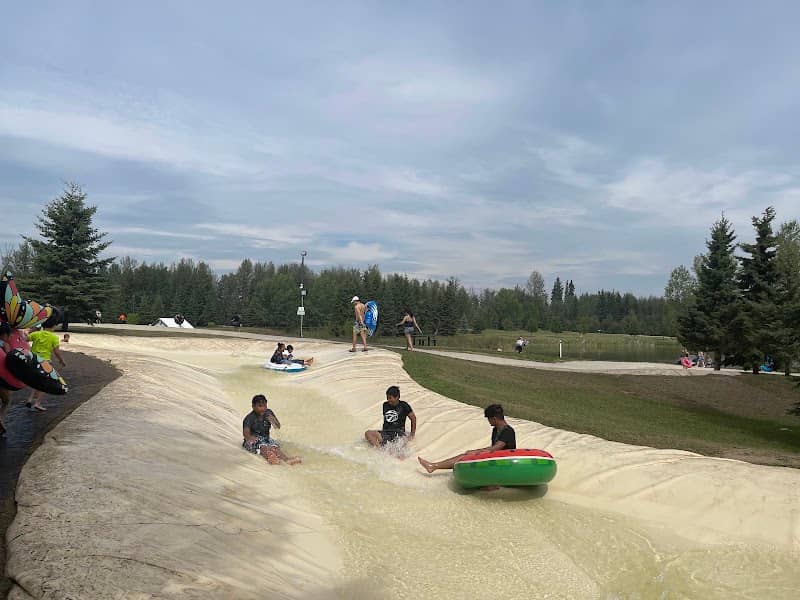 Festival Park Outdoor Waterpark - Image 2