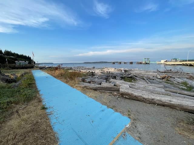 Clinton Beach Park - Image 1
