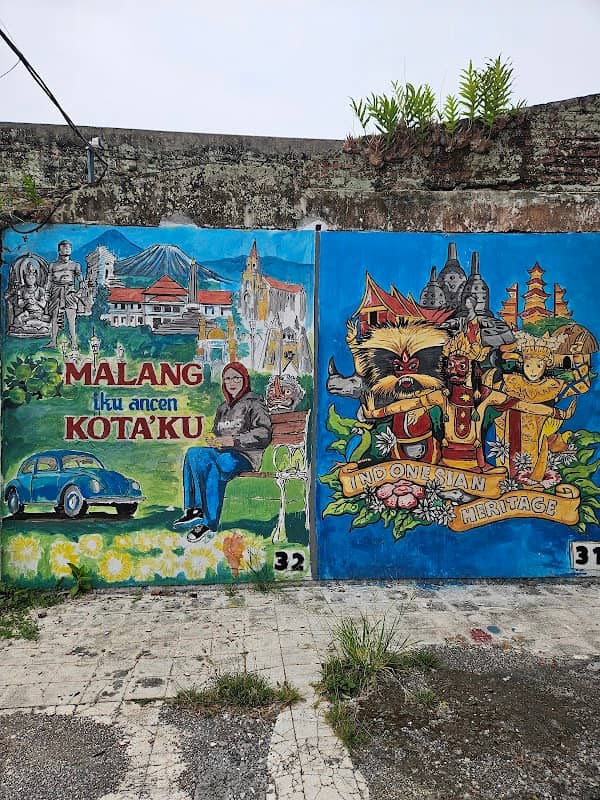 STREET ART - Image 1