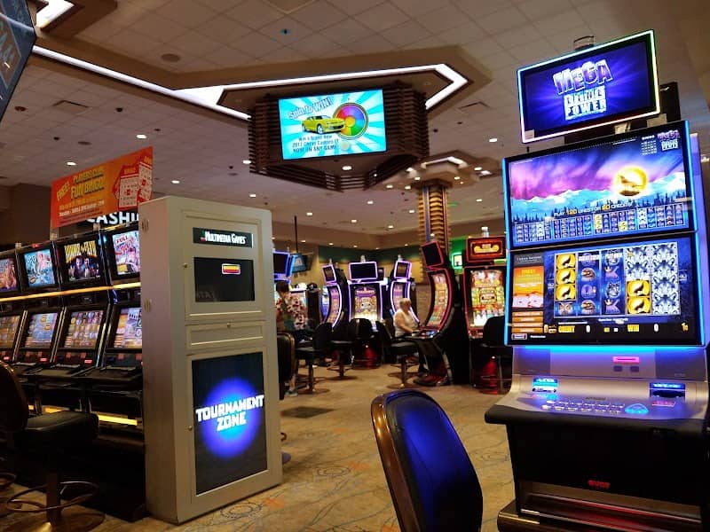 Three Rivers Casino Coos Bay - Image 1