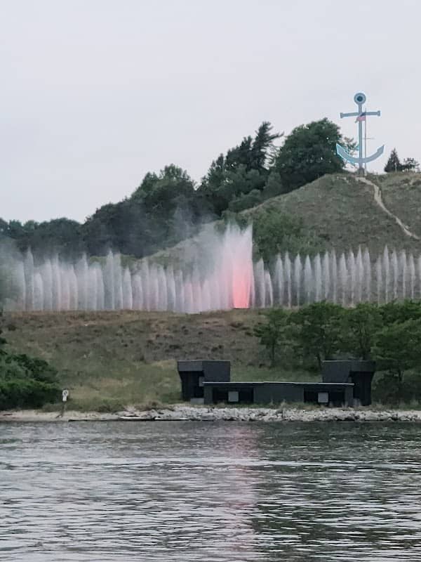 Grand Haven Musical Fountain - Image 2