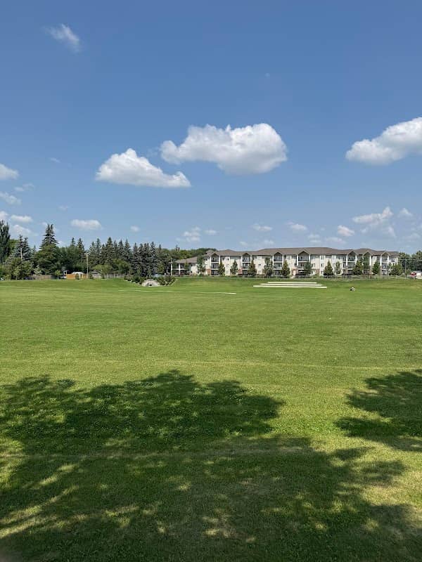Churchill Park - Image 2