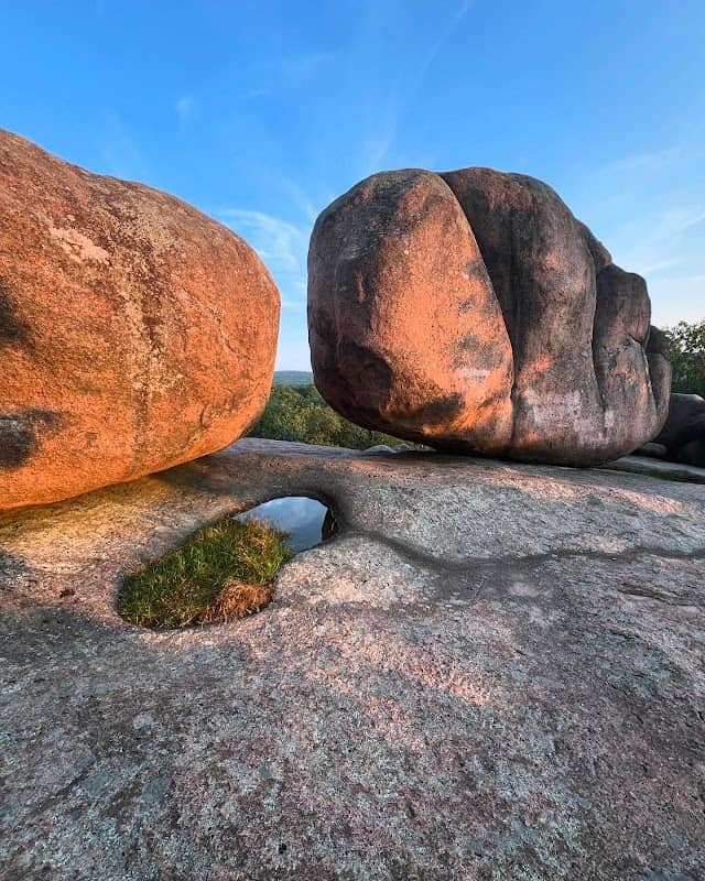 Elephant Rocks State Park - Image 1